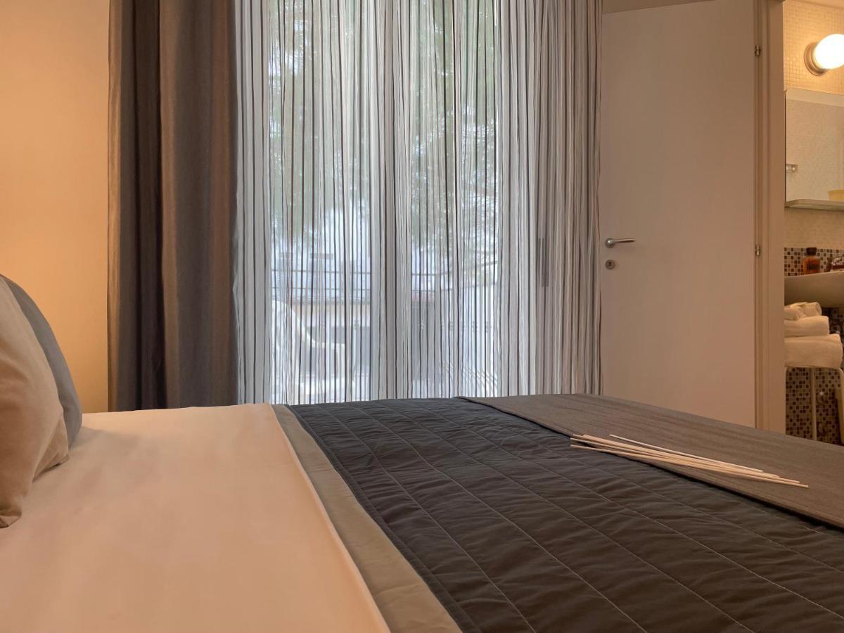Hotel Augustus Milano Marittima Exteriör bild