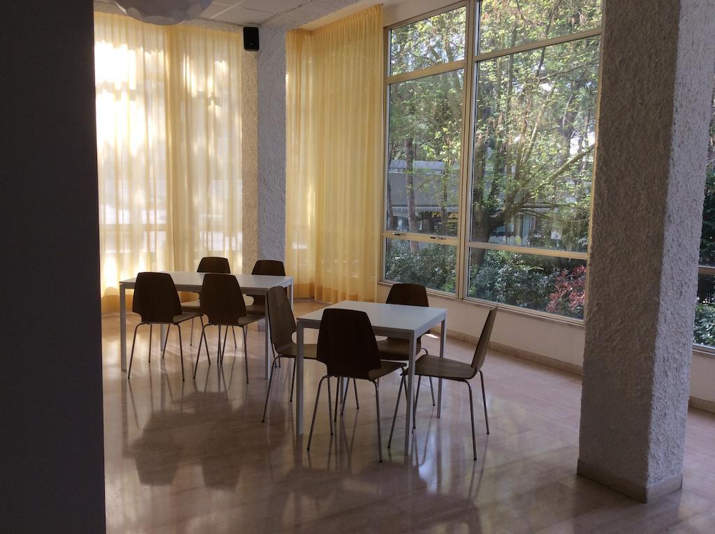 Hotel Augustus Milano Marittima Exteriör bild