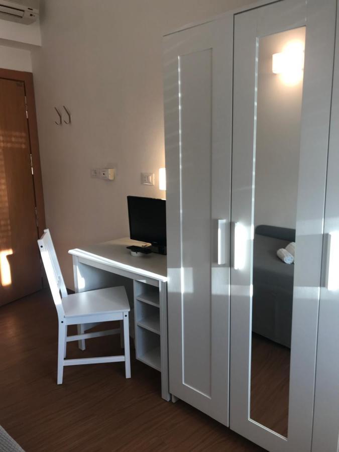 Hotel Augustus Milano Marittima Exteriör bild