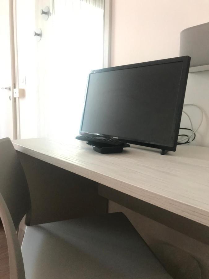 Hotel Augustus Milano Marittima Exteriör bild