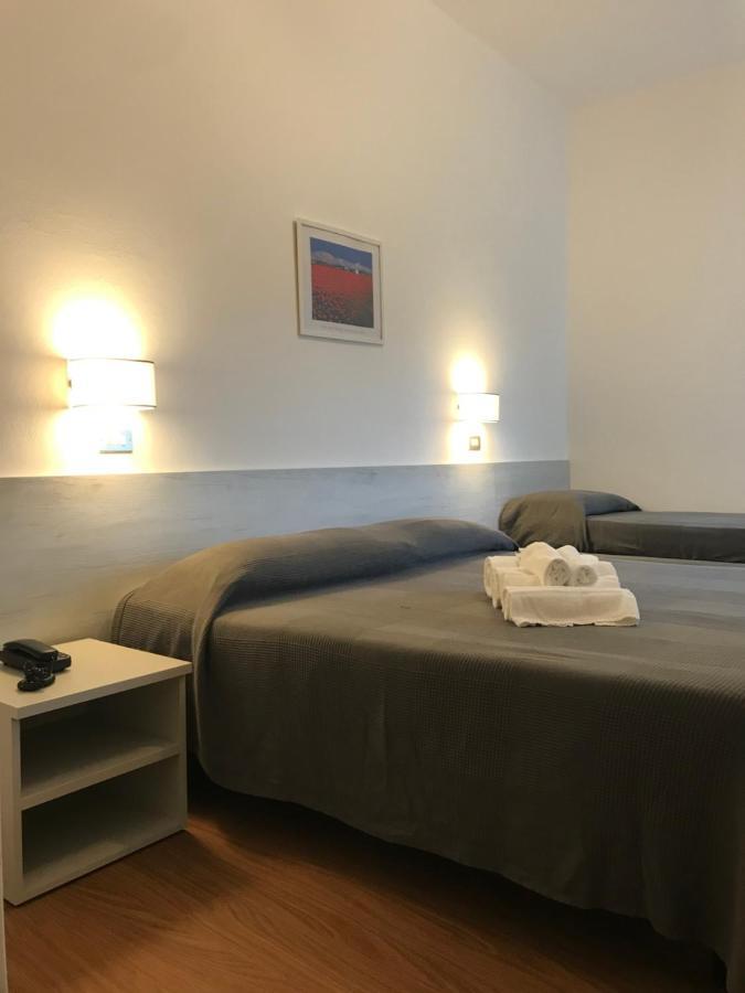 Hotel Augustus Milano Marittima Exteriör bild